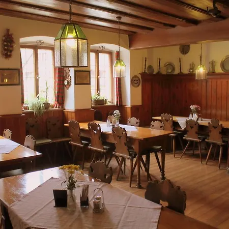 بيت ضيافة Schwarzes Lamm روتنبورغ أوب در تاوبر