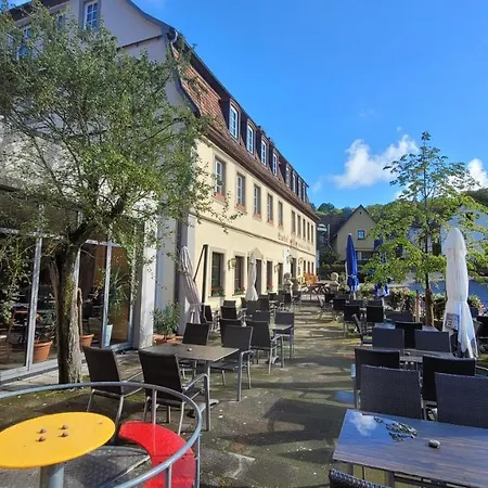 Πανσιόν Schwarzes Lamm Ρότενμπουργκ (Τάουμπερ)